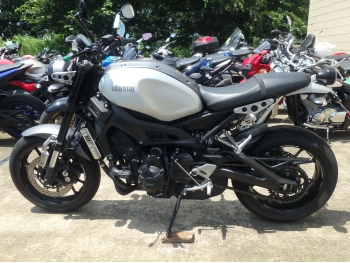     Yamaha XSR900 2016  11