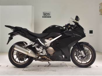 �������� �� ������ �������� Honda VFR800F Interceptor 2014 ���� 2