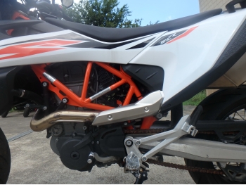 �������� �� ������ �������� KTM 690 SMC R 2019 ���� 15