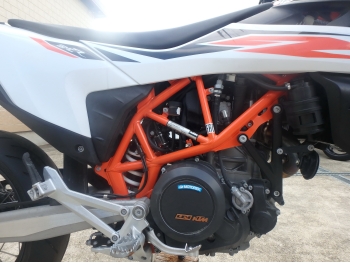 �������� �� ������ �������� KTM 690 SMC R 2019 ���� 18